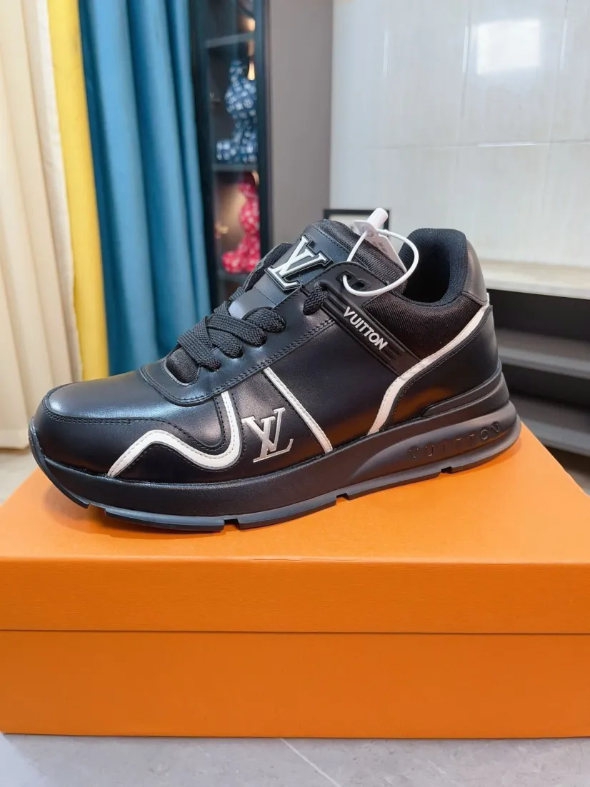 Men's shoes 💰600🌸🌸 LV style is novel and fashionable, the upper is made of imported cowhide + LV special materials! Super trendy design! It’s eye-catching! The leather is soft, delicate, shiny and translucent, showing the ultimate in pure handcraftsmanship, and the mesh is soft, comfortable and breathable! Size: 39-44 (38 45 customized)